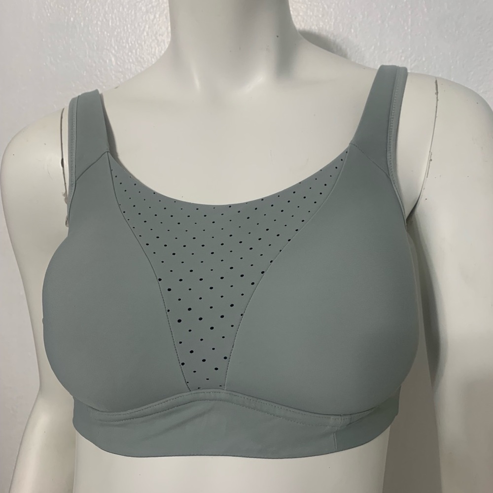 Lululemon bras size 32DD